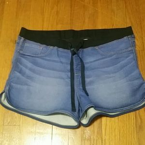 Size XXL denim stretchy shorts